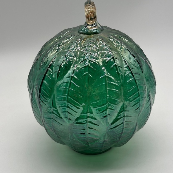 7.5" wide Iridescent Art Glass BLUE Leaf Textured Pumpkin LED Lighted Aqua - Picture 1 of 7